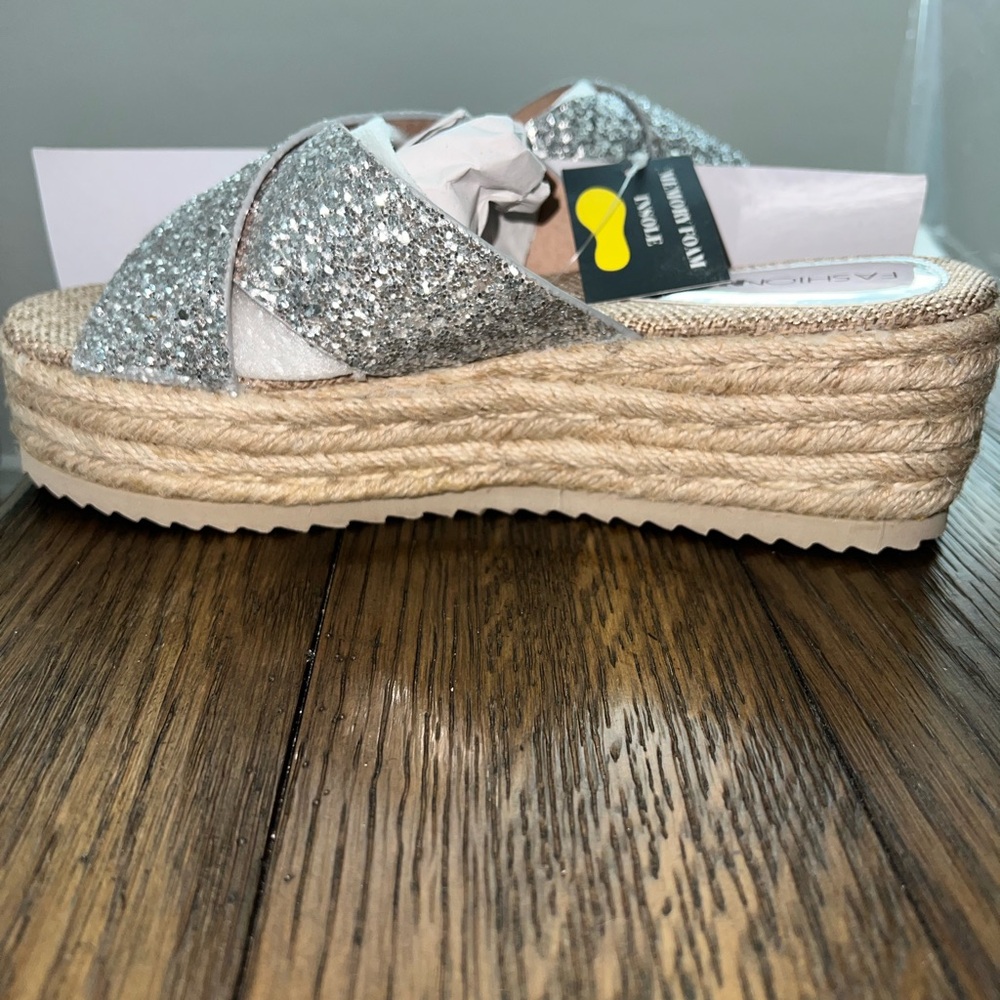 Fashion nova sandals
